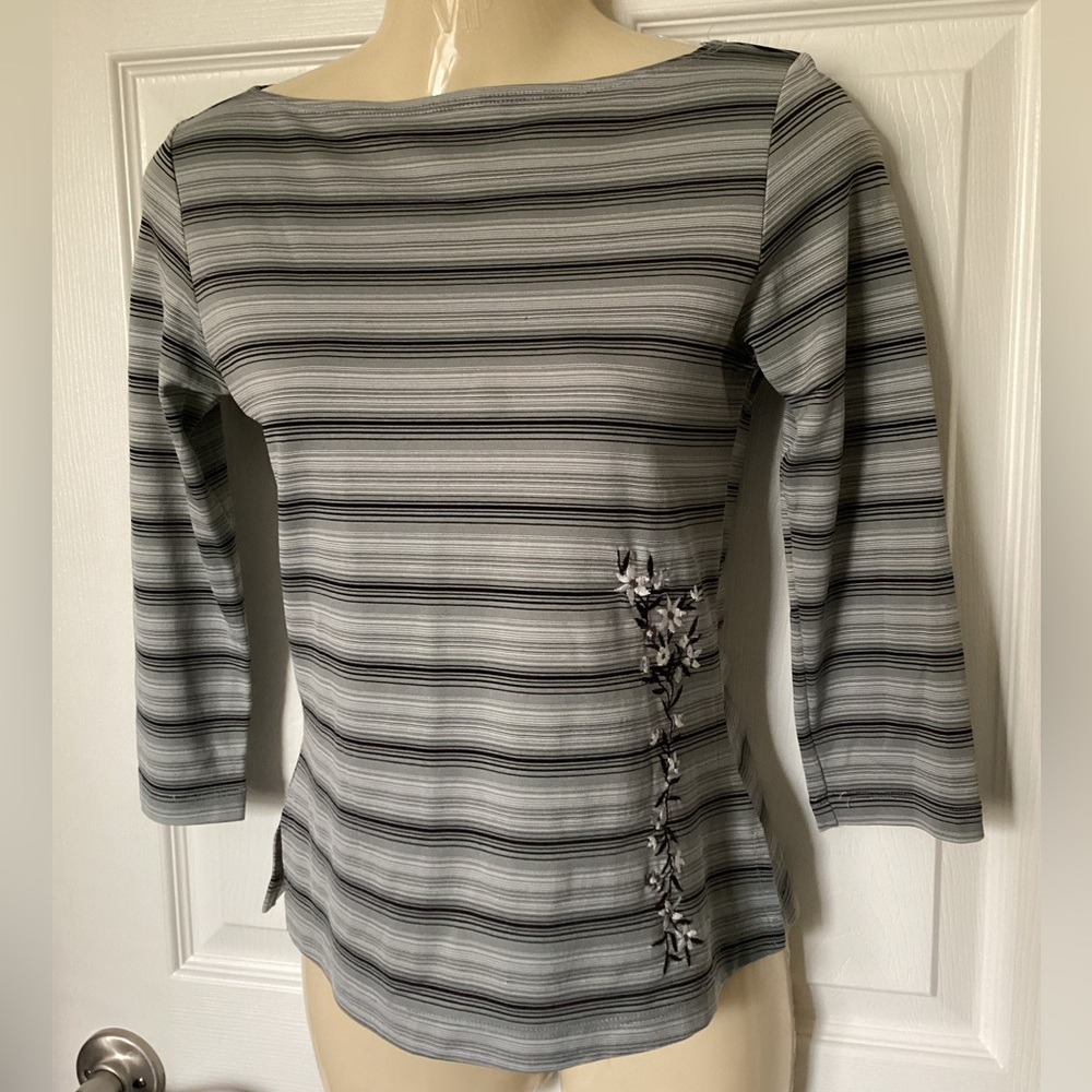 Vintage Y2K Evolution Embroidered Top Sz M stretch striped 3/4 sleeve